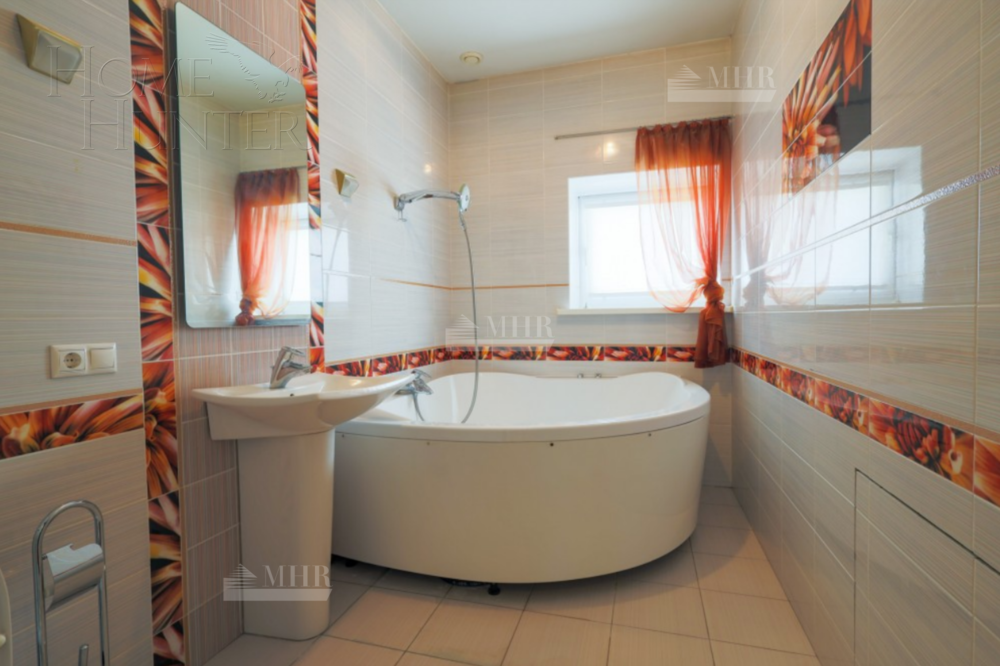 2-этажный коттедж 360 м² с отделкой