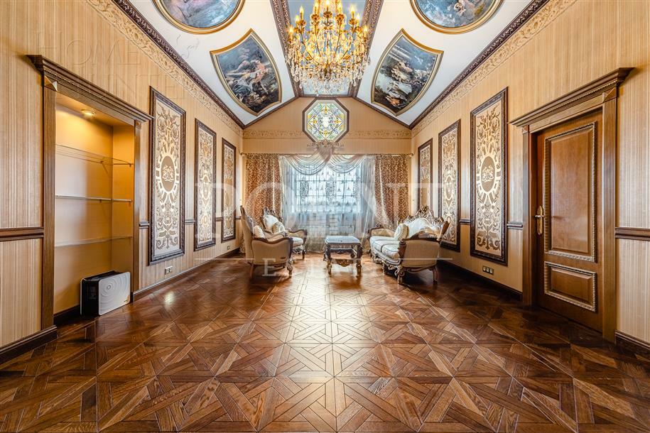 2-этажный коттедж 900 м² с отделкой