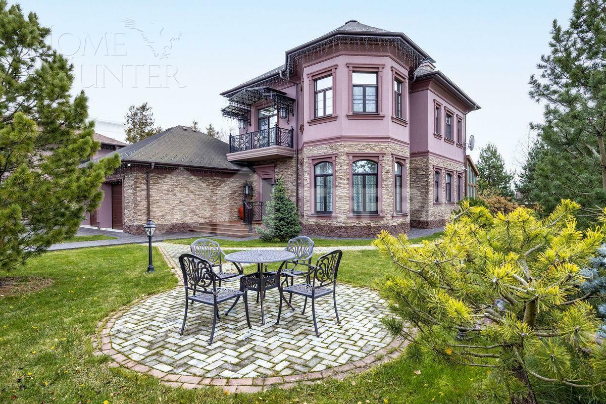 2-этажный коттедж 400 м² с отделкой