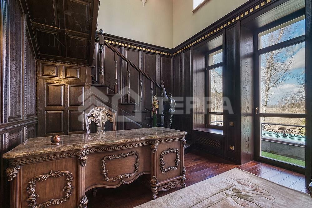 2-этажный коттедж 1 000 м² с отделкой