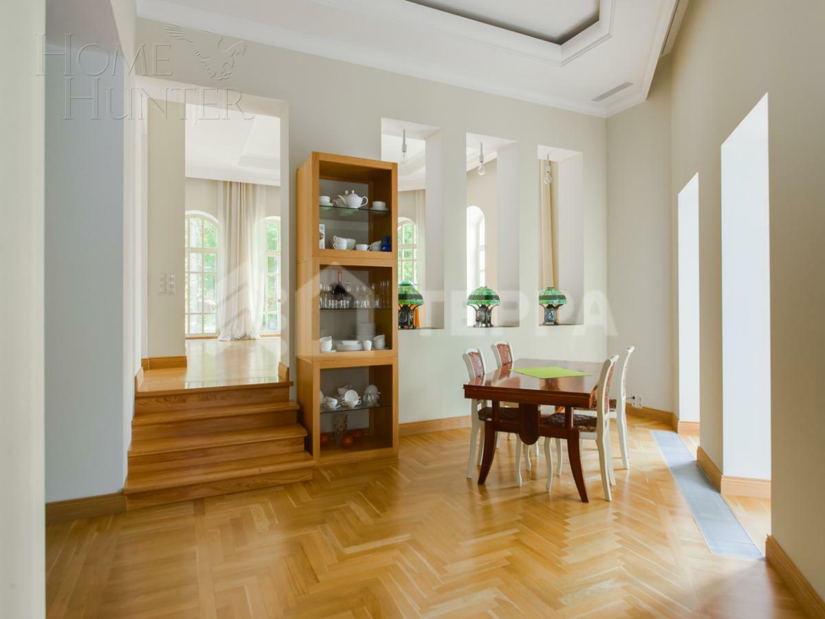 3-этажный коттедж 1 057 м² без отделки