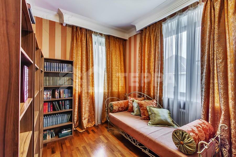 2-этажный коттедж 350 м² с отделкой