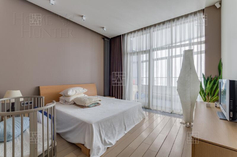 7-КОМН. КВАРТИРА С ОТДЕЛКОЙ 330 М² НА 2 ЭТАЖЕ