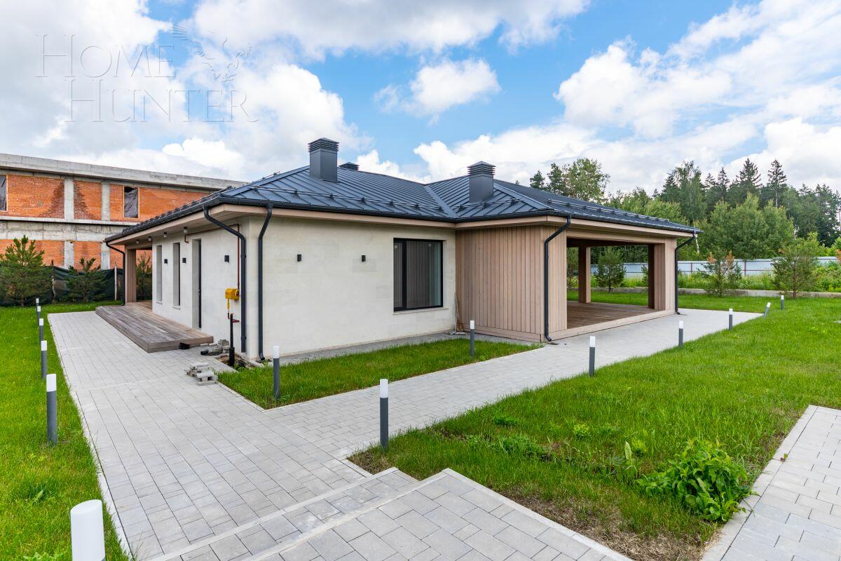 1-этажный коттедж 281.3 м² с отделкой