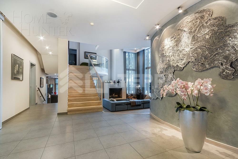 2-этажный коттедж 1 622 м² с отделкой