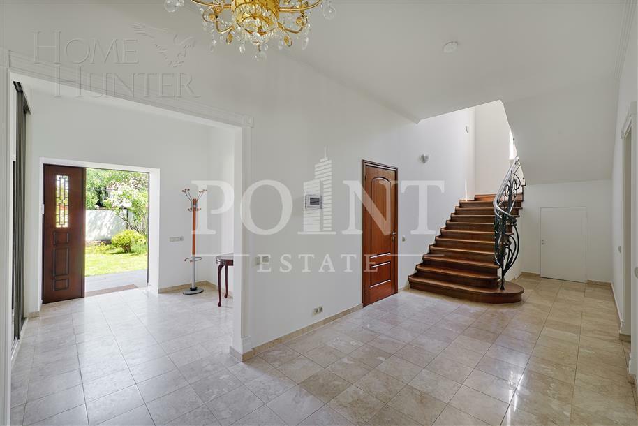 2-этажный коттедж 350 м² с отделкой