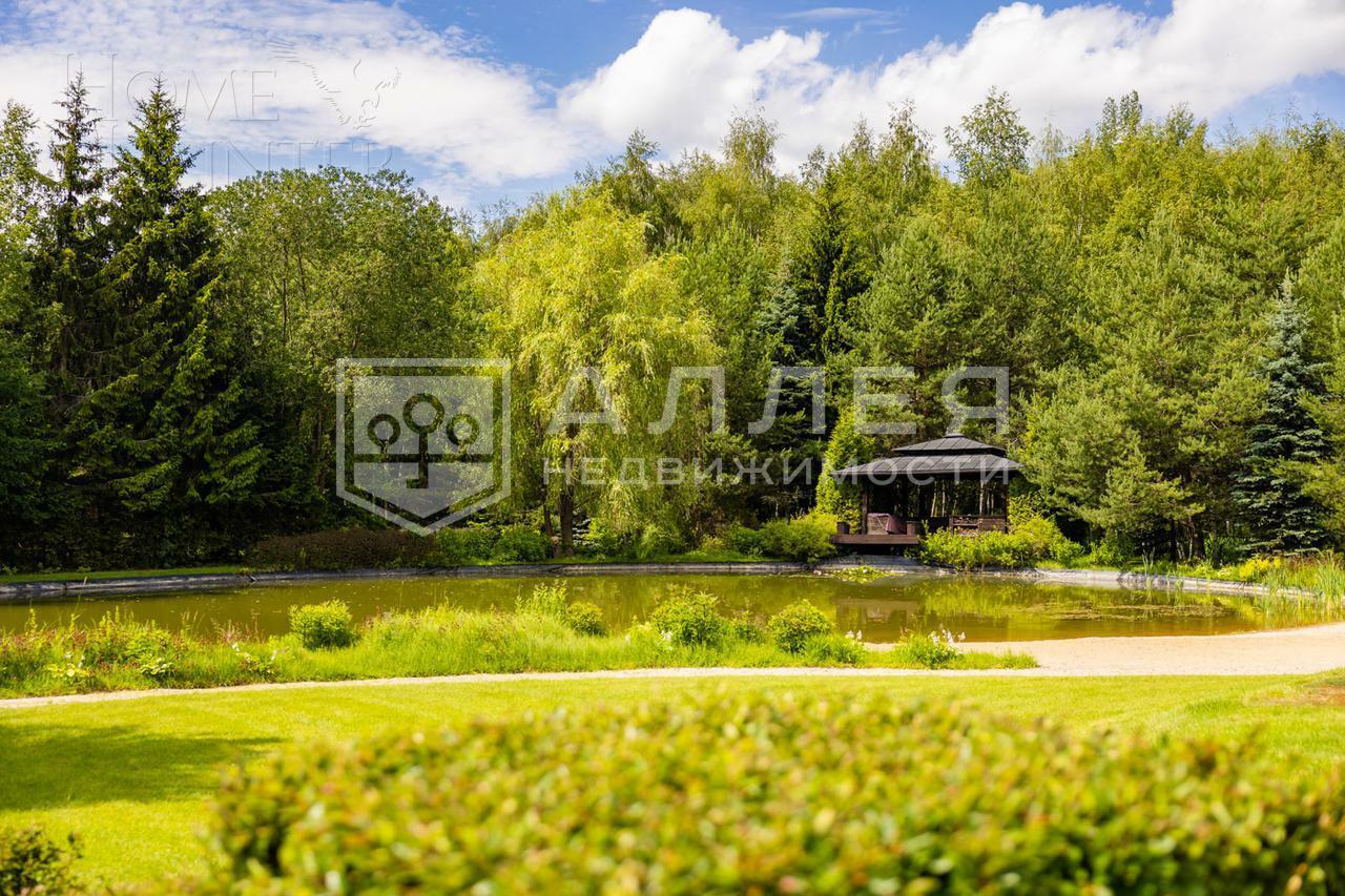 2-этажный коттедж 1 000 м² с отделкой