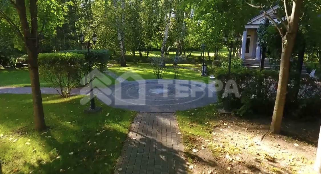 2-этажный коттедж 1 360 м² с отделкой