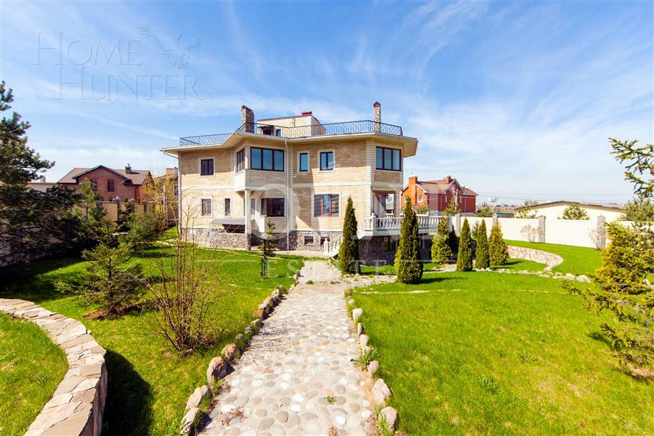 3-этажный коттедж 500 м² с отделкой