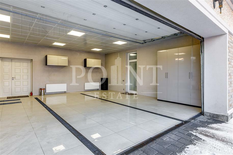 2-этажный коттедж 900 м² с отделкой