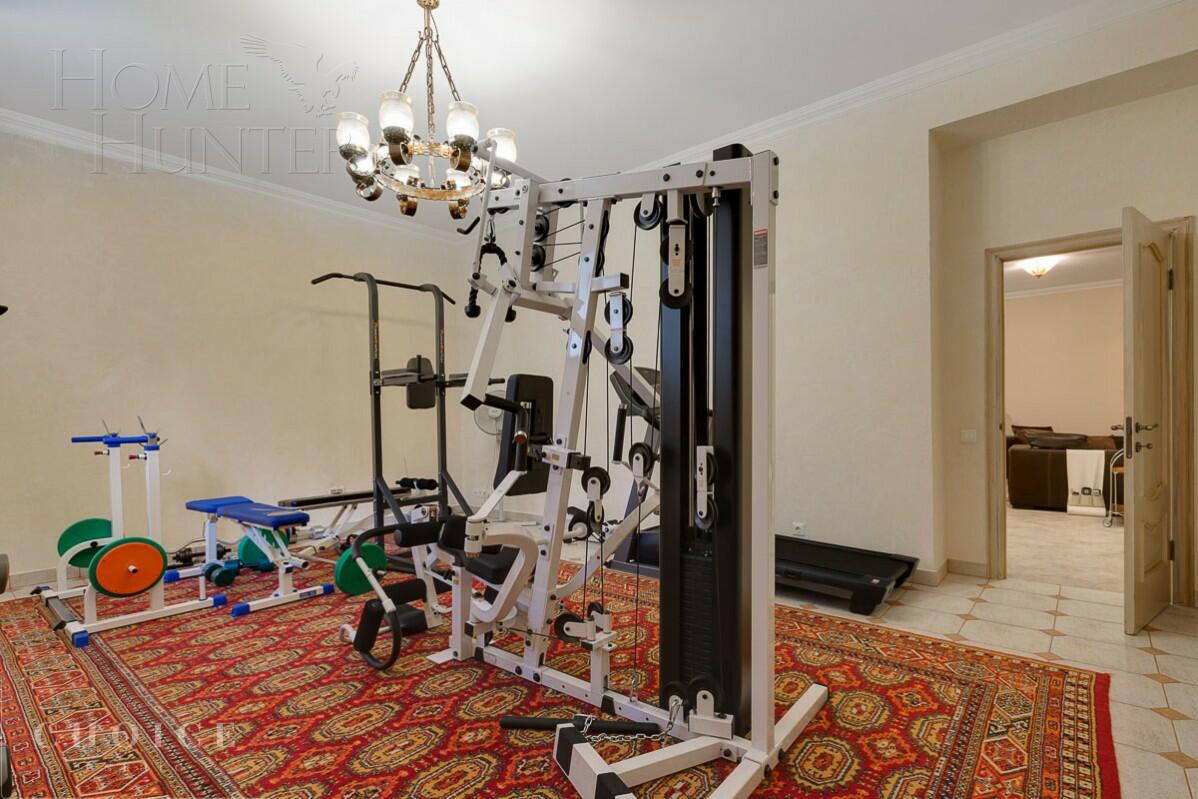 2-этажный коттедж 550 м² с отделкой