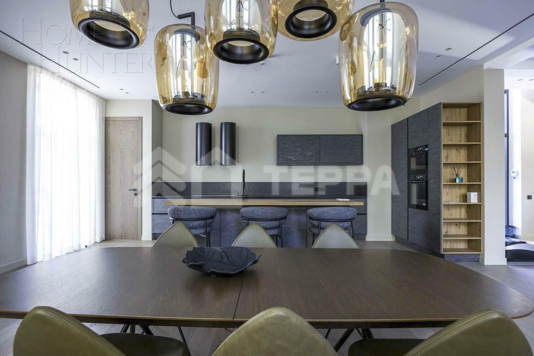 2-этажный коттедж 700 м² с отделкой