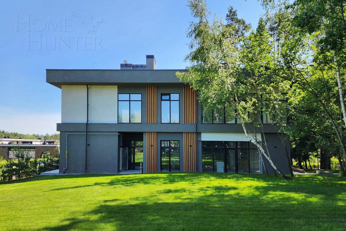 2-этажный коттедж 720 м² с отделкой