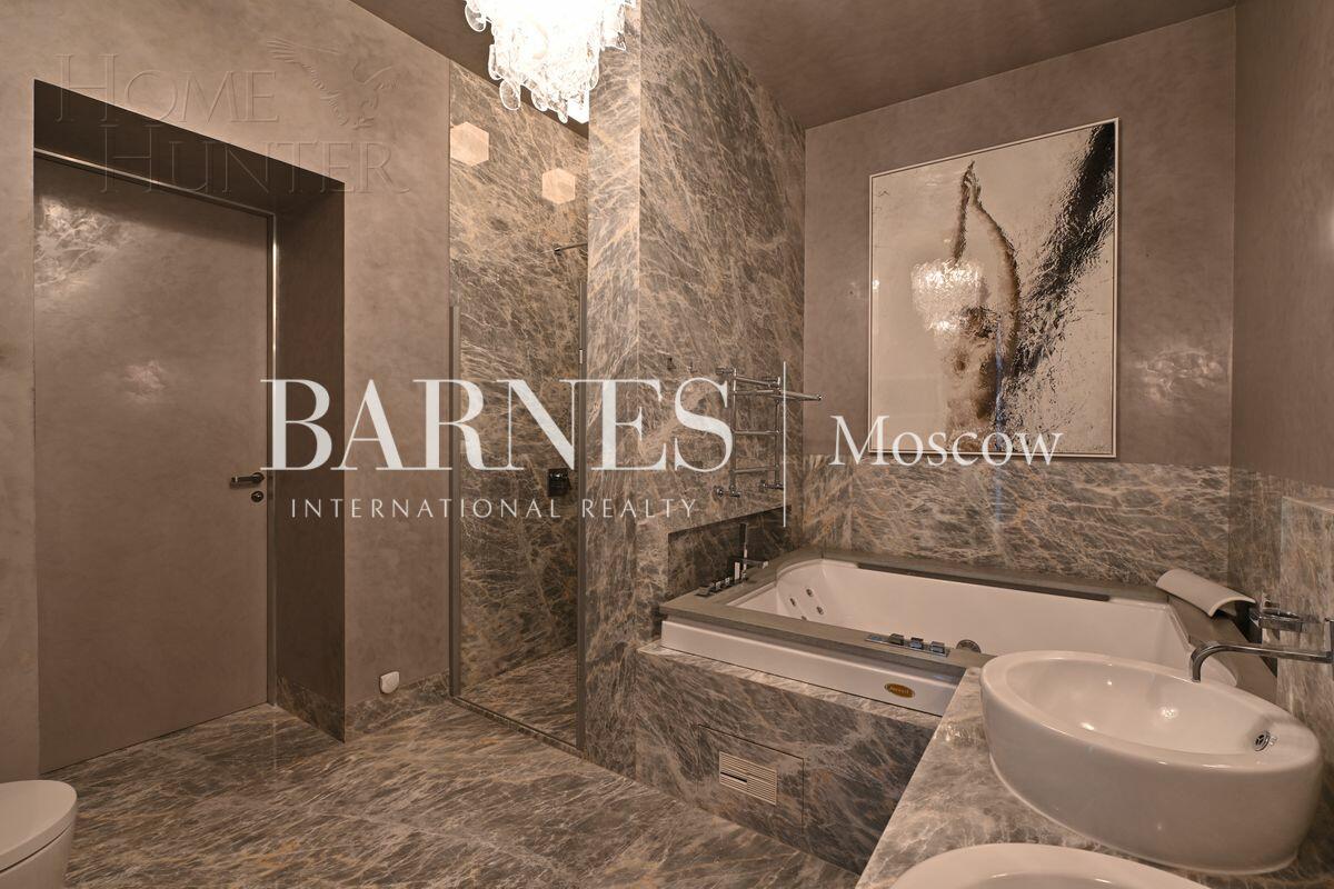 2-этажный коттедж 637 м² с отделкой