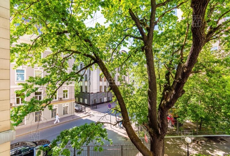 4-КОМН. КВАРТИРА С ОТДЕЛКОЙ 167 М² НА 2 ЭТАЖЕ