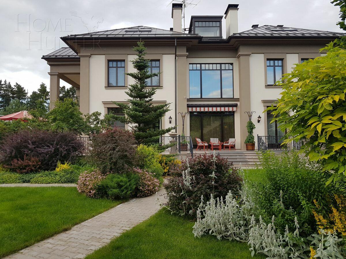 2-этажный коттедж 972 м² с отделкой