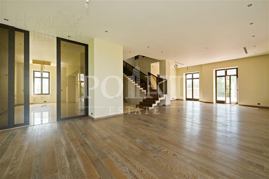 2-этажный коттедж 800 м² с отделкой