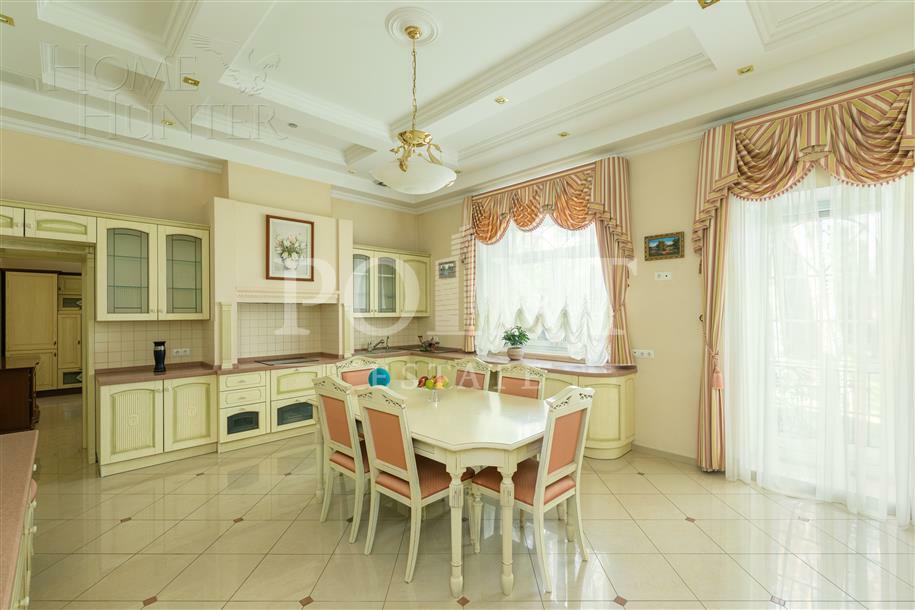 2-этажный коттедж 1 200 м² с отделкой