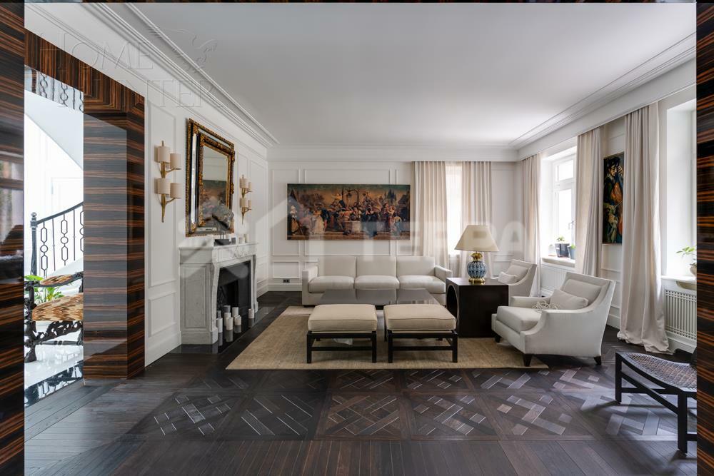 2-этажный коттедж 1 100 м² с отделкой