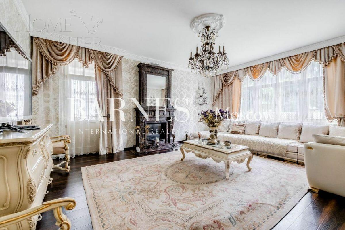 3-этажный коттедж 580 м² с отделкой