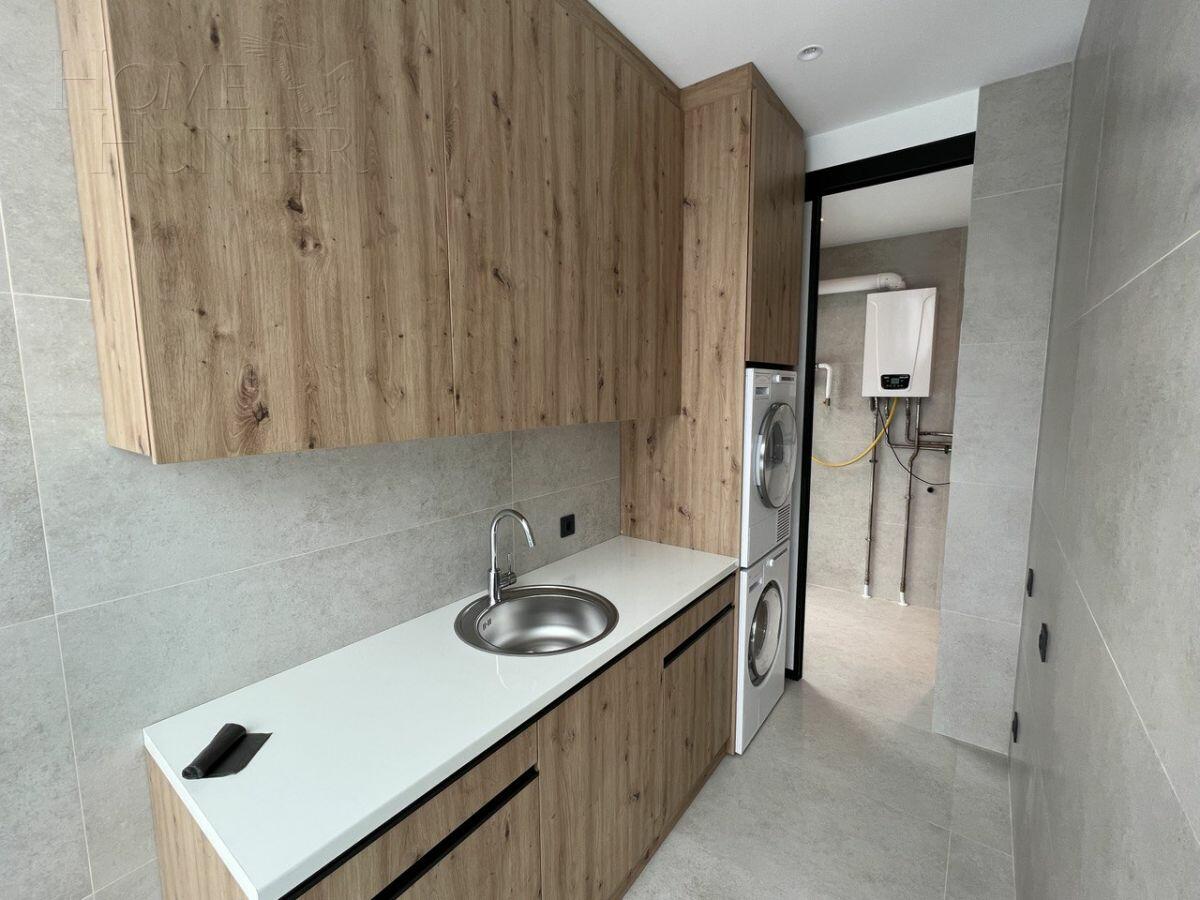 2-этажный коттедж 250 м² с отделкой