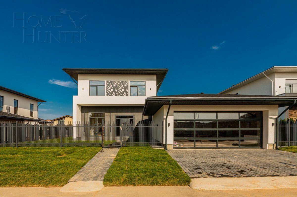 2-этажный коттедж 250 м² с отделкой