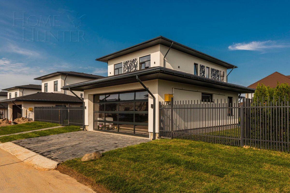 2-этажный коттедж 250 м² с отделкой