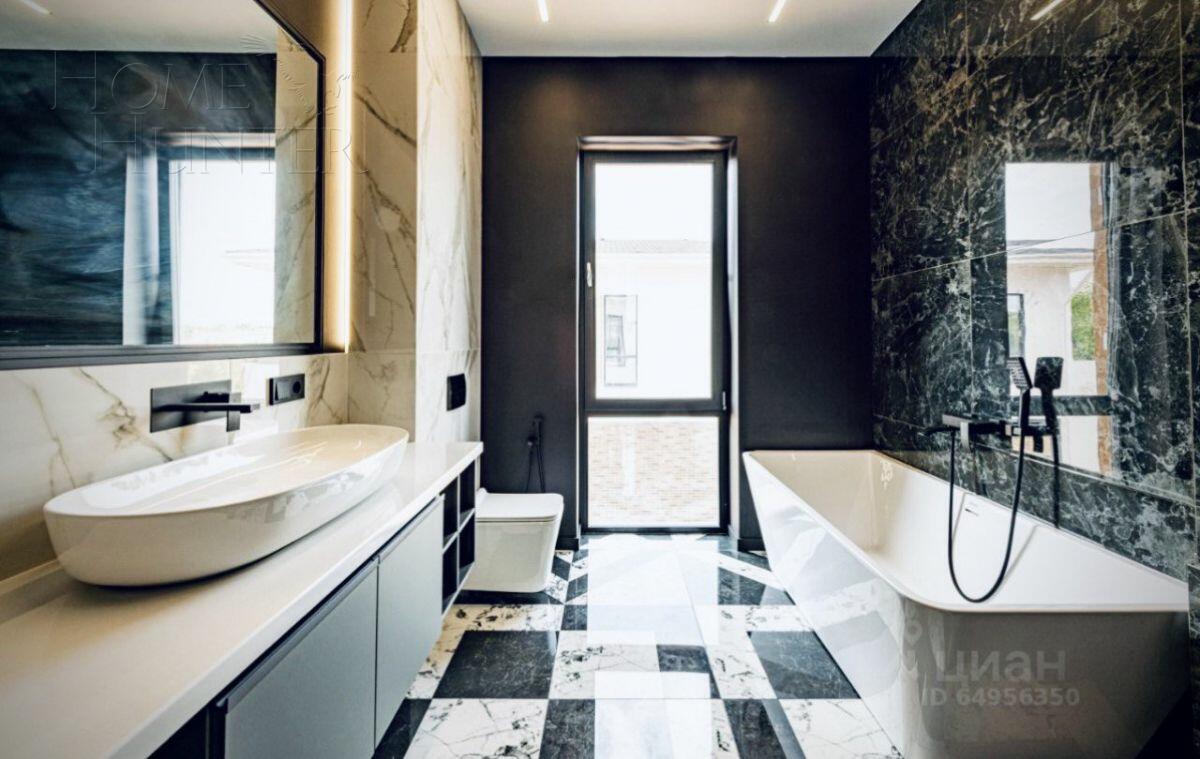 2-этажный коттедж 250 м² с отделкой