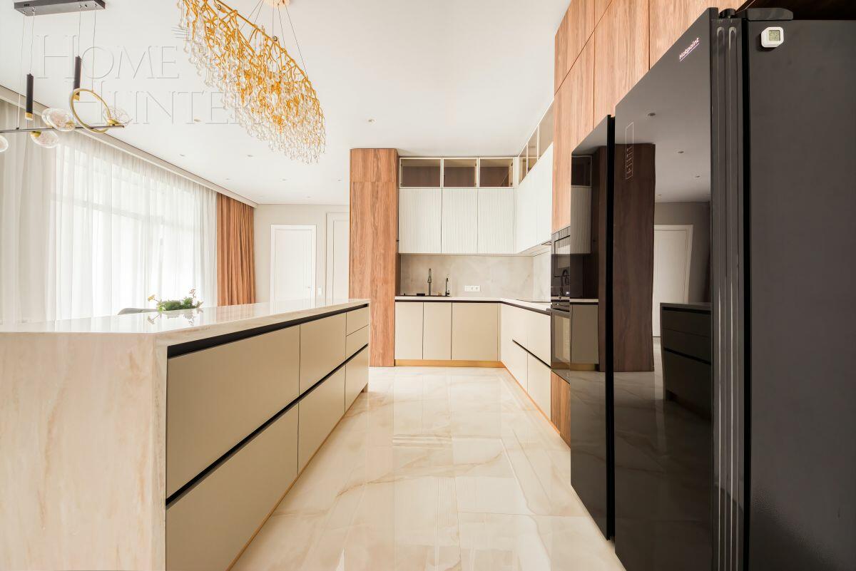 2-этажный коттедж 440 м² с отделкой