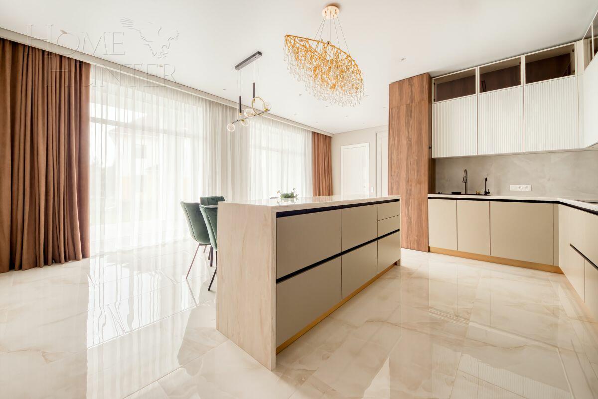 2-этажный коттедж 440 м² с отделкой