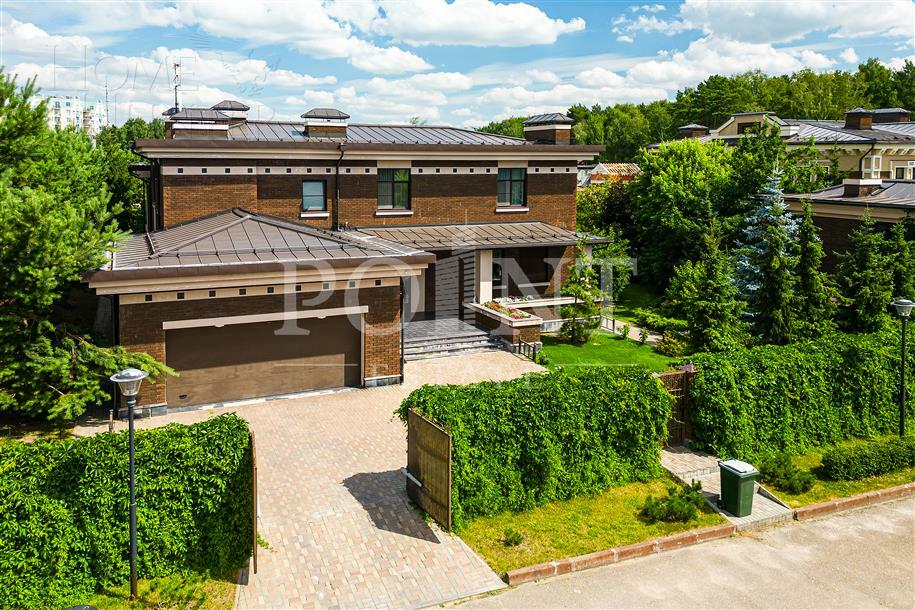 2-этажный коттедж 550 м² с отделкой