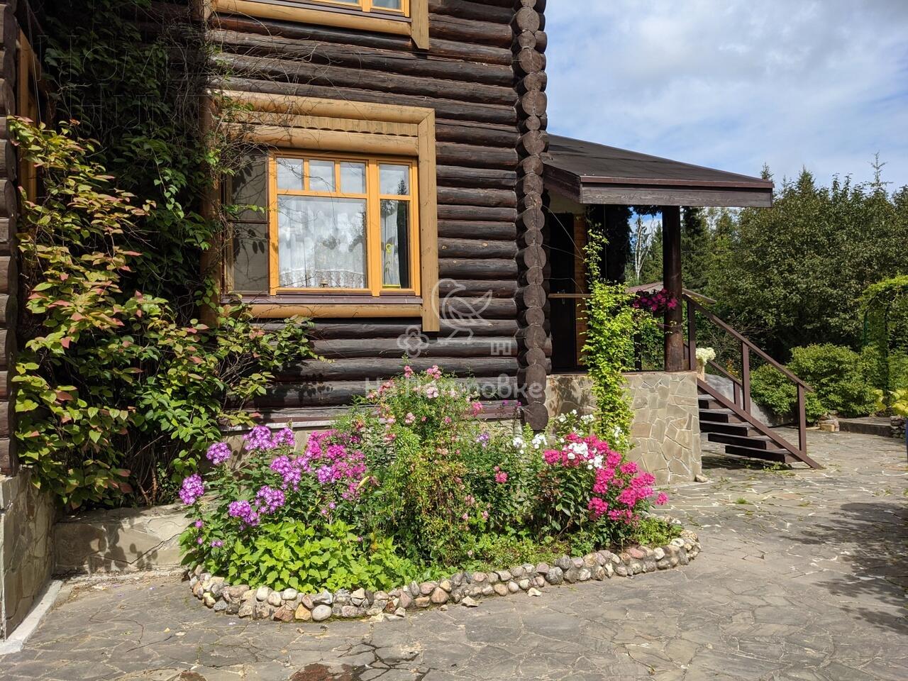 2-этажный коттедж 200 м² с отделкой