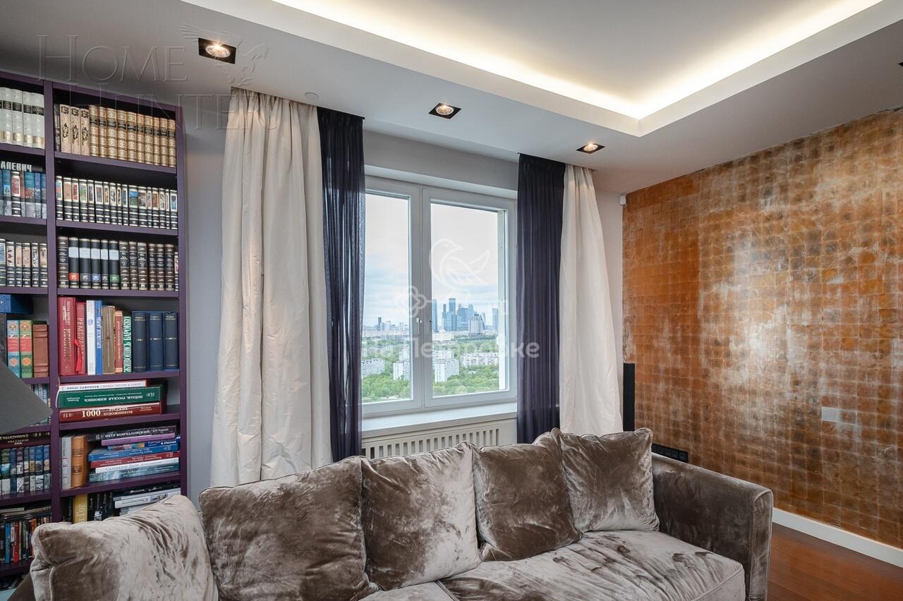 3-КОМН. КВАРТИРА С ОТДЕЛКОЙ 186 М² НА 17 ЭТАЖЕ