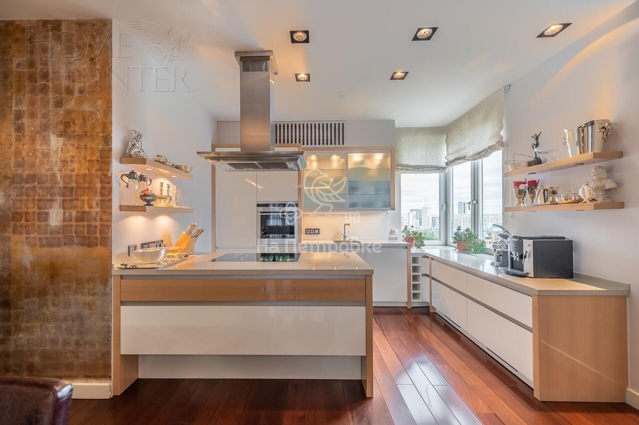 3-КОМН. КВАРТИРА С ОТДЕЛКОЙ 186 М² НА 17 ЭТАЖЕ