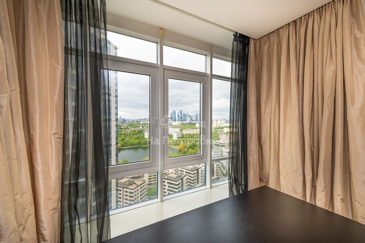 3-КОМН. КВАРТИРА С ОТДЕЛКОЙ 186 М² НА 17 ЭТАЖЕ