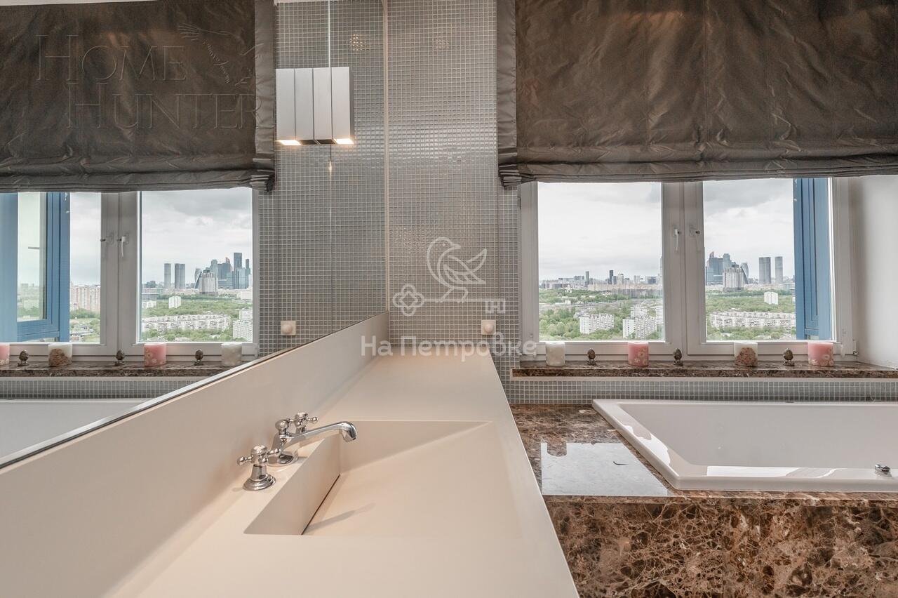 3-КОМН. КВАРТИРА С ОТДЕЛКОЙ 186 М² НА 17 ЭТАЖЕ