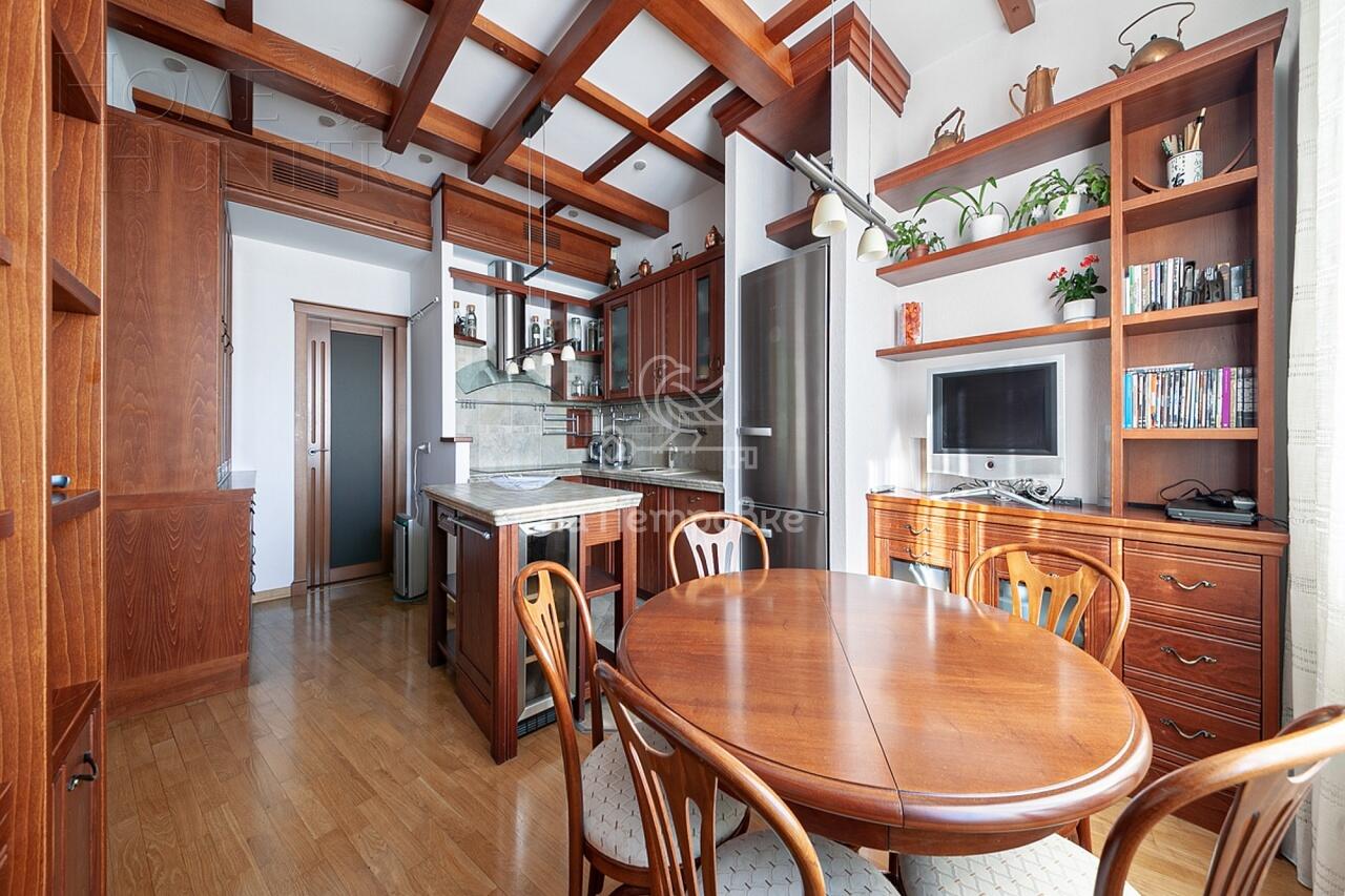 3-КОМН. КВАРТИРА С ОТДЕЛКОЙ 174.6 М² НА 5 ЭТАЖЕ