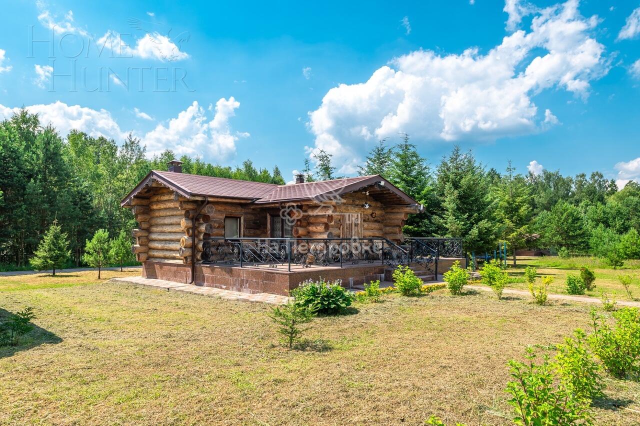 3-этажный коттедж 4 590 м² с отделкой