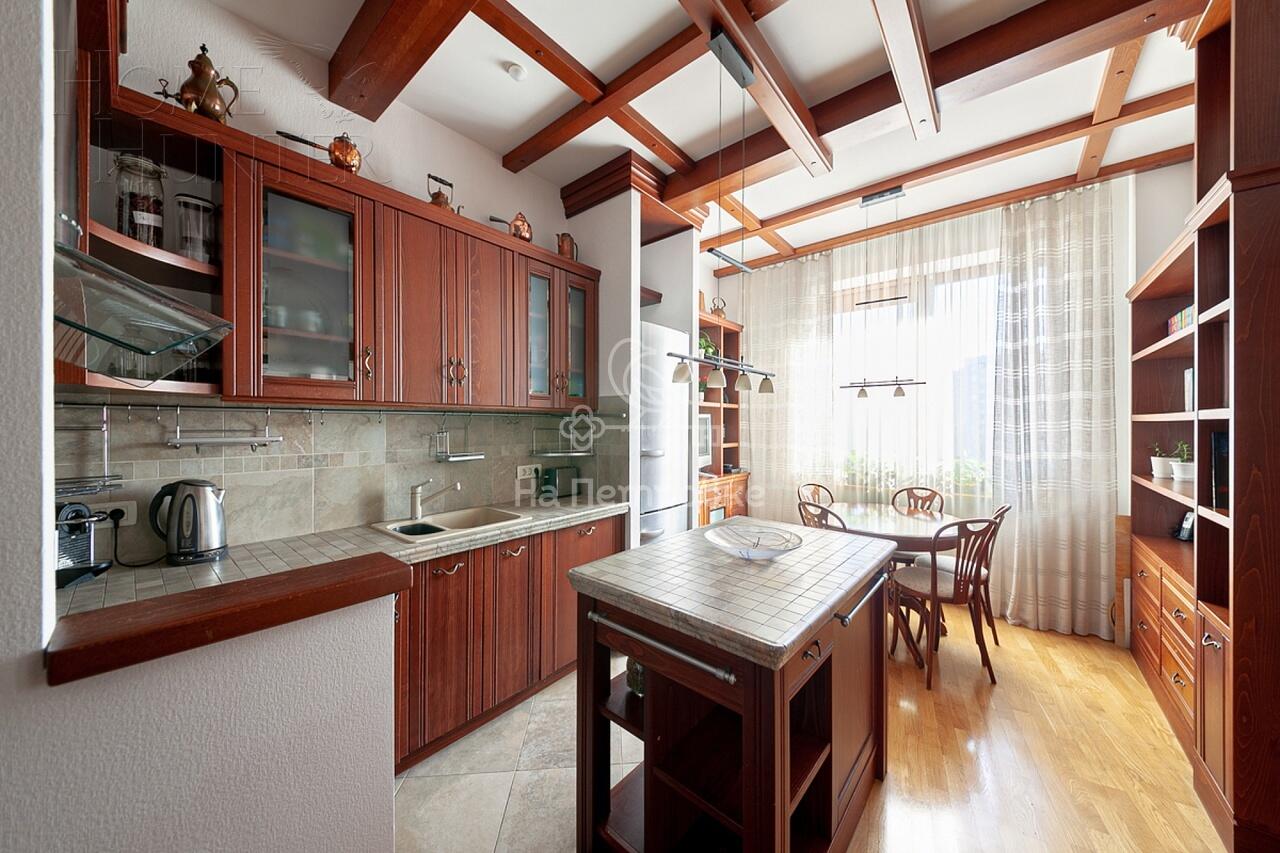 3-КОМН. КВАРТИРА С ОТДЕЛКОЙ 174.6 М² НА 5 ЭТАЖЕ