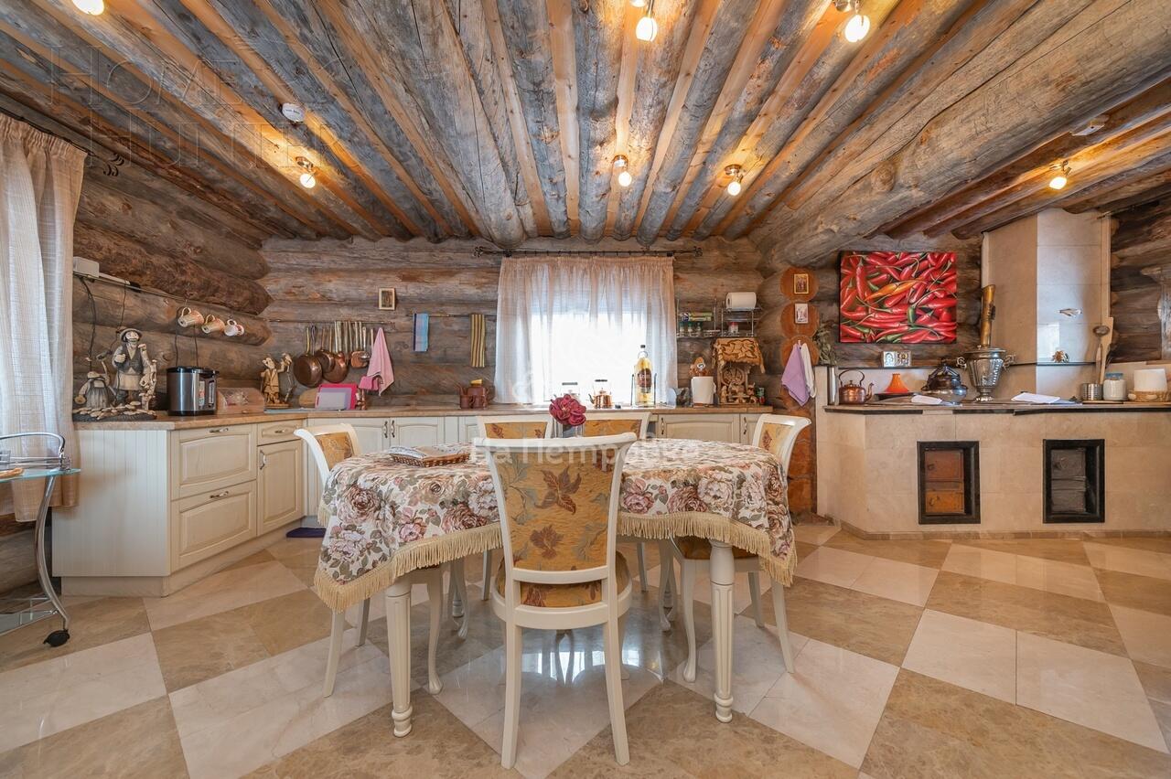 3-этажный коттедж 4 590 м² с отделкой