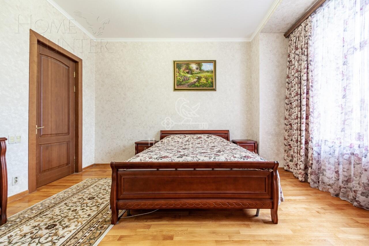 5-КОМН. КВАРТИРА С ОТДЕЛКОЙ 179.2 М² НА 4 ЭТАЖЕ