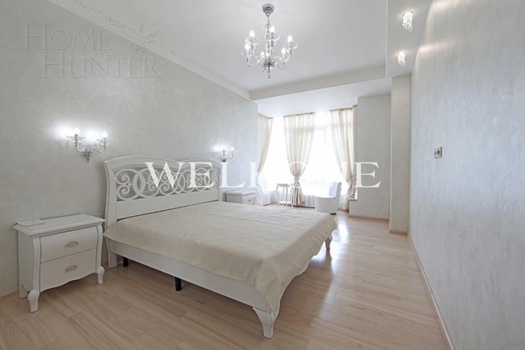 8-КОМН. КВАРТИРА С ОТДЕЛКОЙ 300 М² НА 3 ЭТАЖЕ