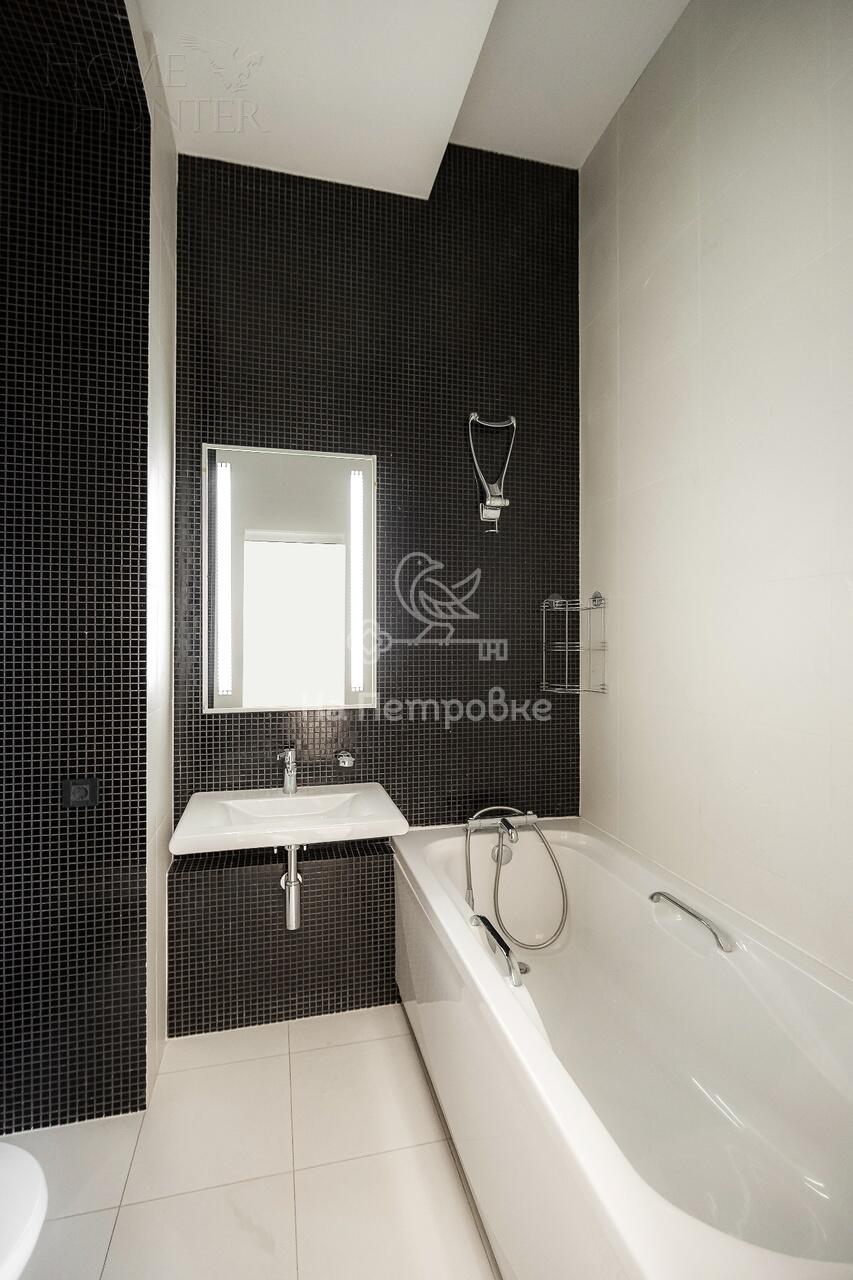 4-КОМН. КВАРТИРА С ОТДЕЛКОЙ 174 М² НА 38 ЭТАЖЕ