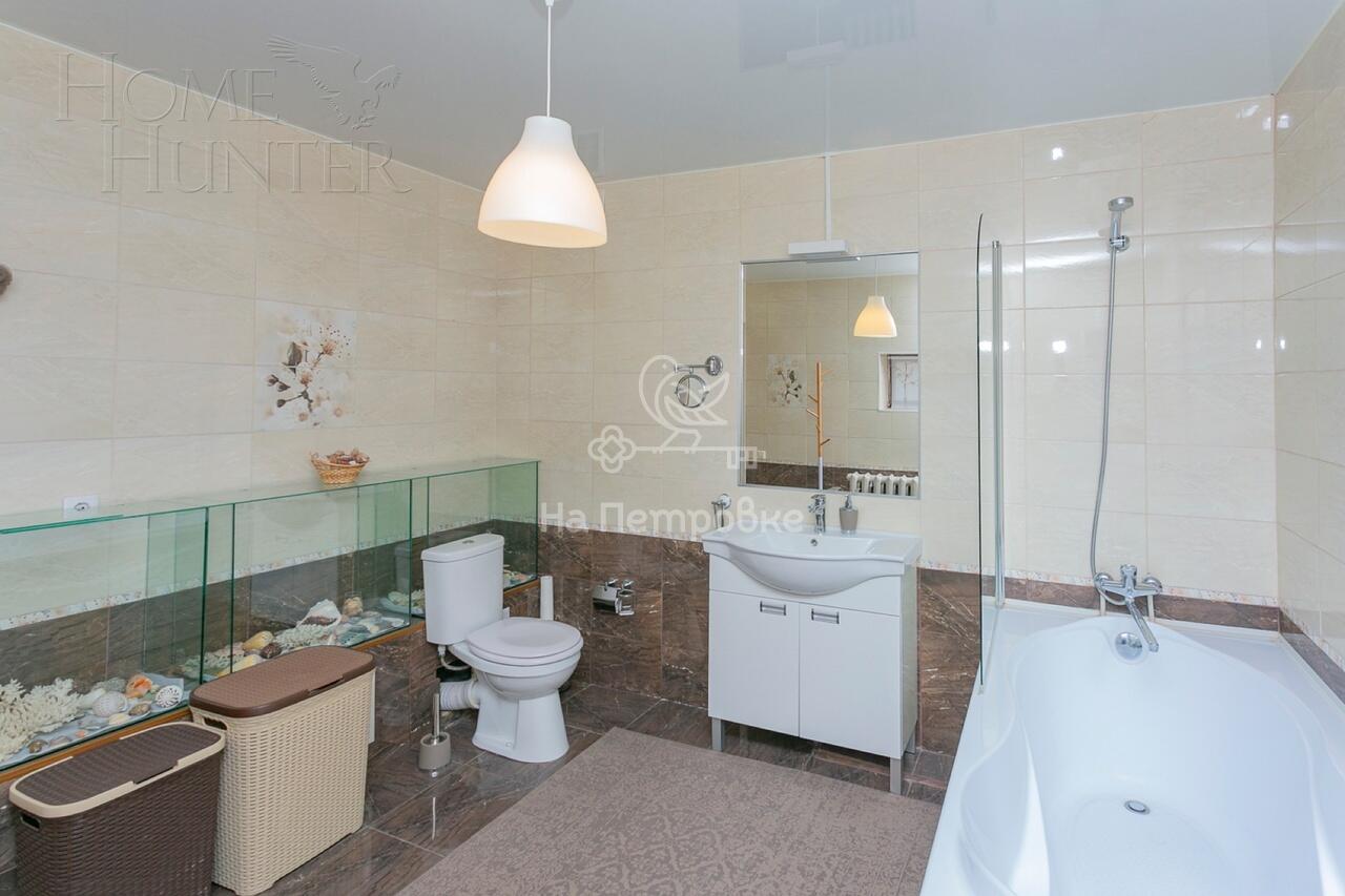 2-этажный коттедж 400 м² с отделкой