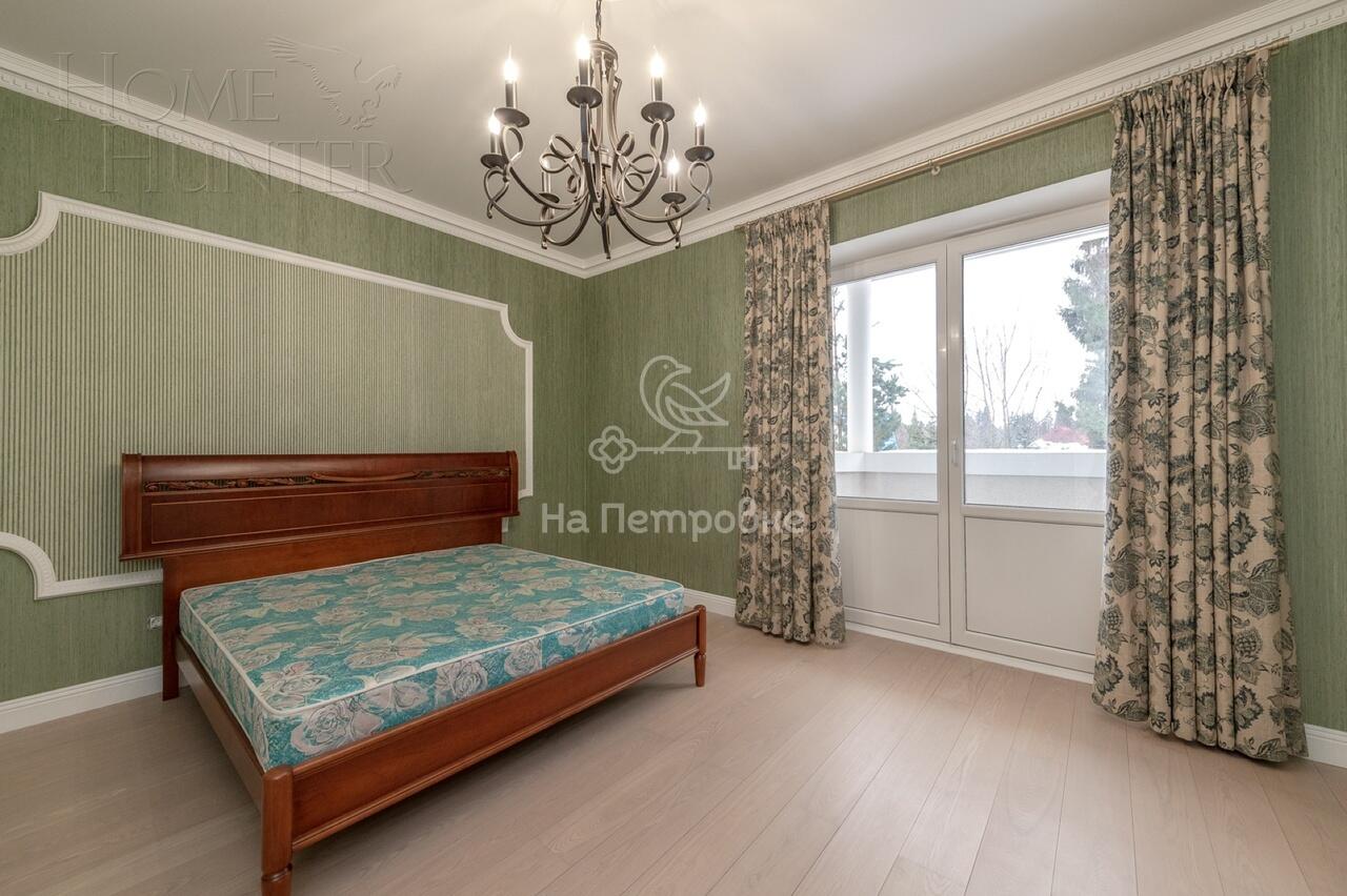 3-этажный коттедж 600 м² с отделкой