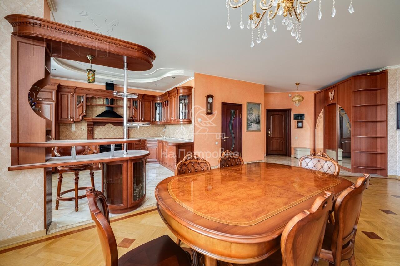 3-КОМН. КВАРТИРА С ОТДЕЛКОЙ 109 М² НА 10 ЭТАЖЕ