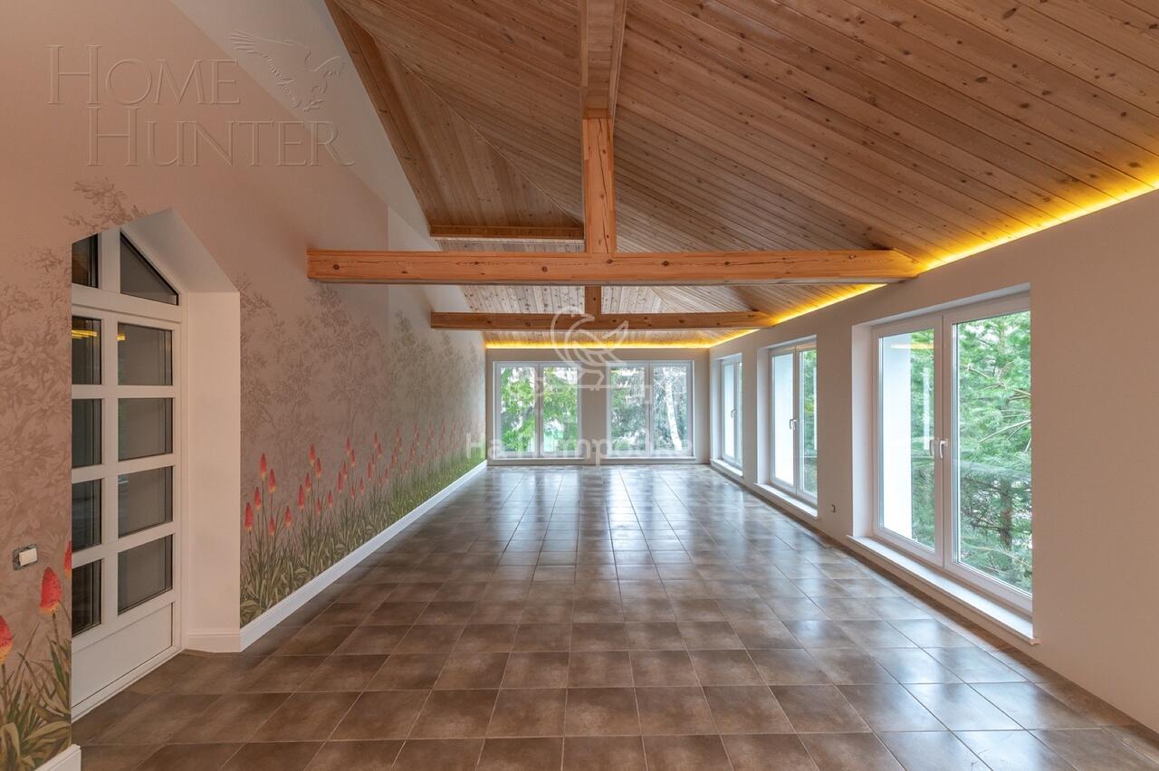 3-этажный коттедж 600 м² с отделкой