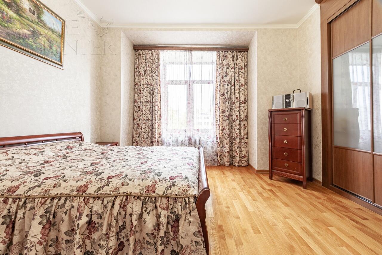 5-КОМН. КВАРТИРА С ОТДЕЛКОЙ 179.2 М² НА 4 ЭТАЖЕ