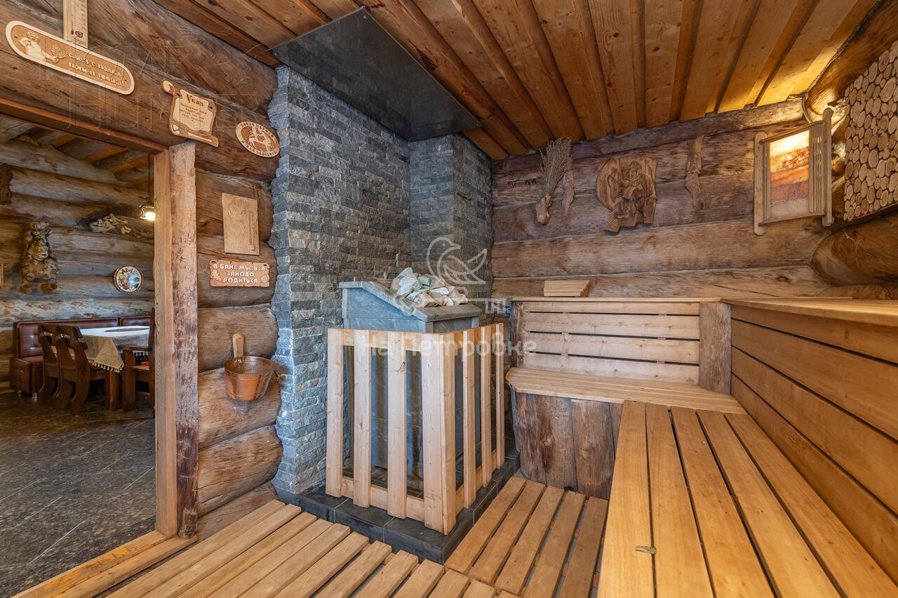 3-этажный коттедж 4 590 м² с отделкой