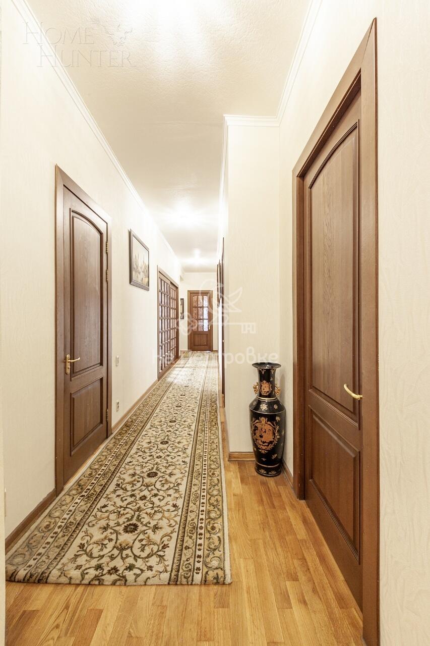 5-КОМН. КВАРТИРА С ОТДЕЛКОЙ 179.2 М² НА 4 ЭТАЖЕ